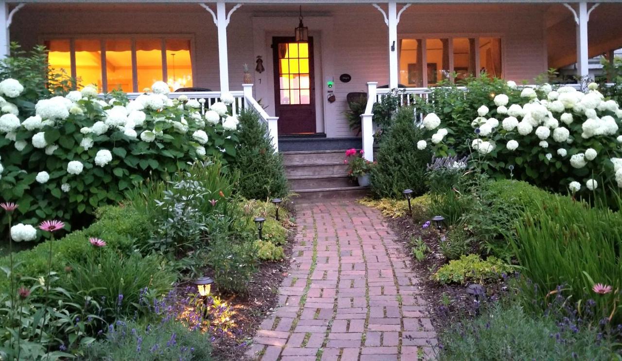 Timbercliffe Cottage Inn Camden Exterior photo
